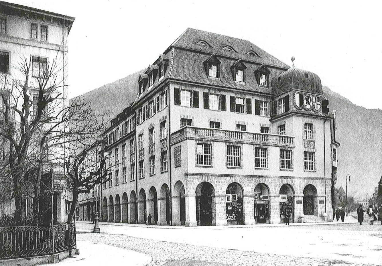 Bezug neuer Hauptsitz am Postplatz 1911