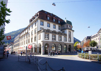 GKB Hauptsitz am Postplatz in Chur